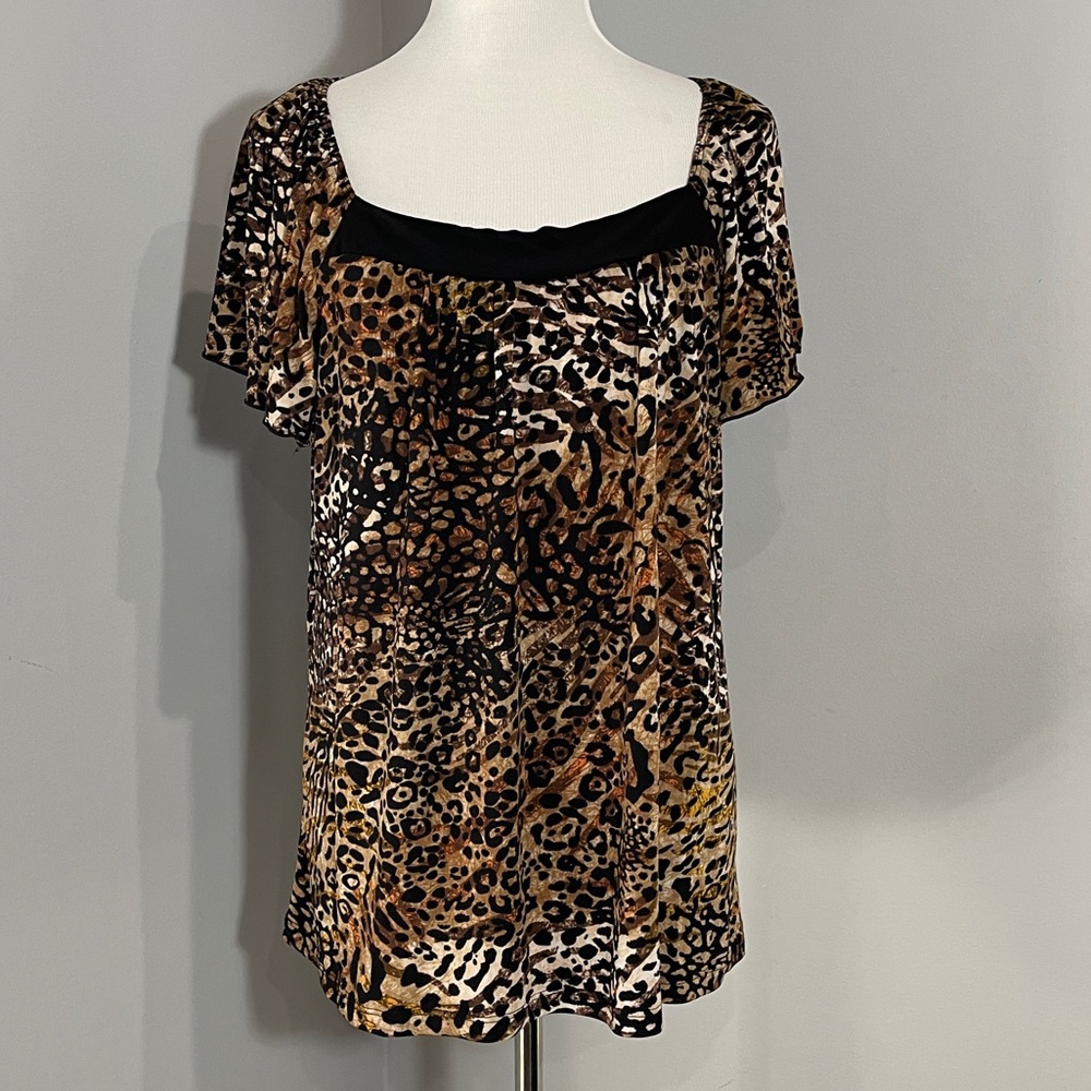 Animal print leopard top